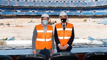 Almeida y Florentino, en el Santiago Bernabéu.