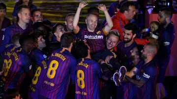 Iniesta: Rakitic lost for words as legend heads for Barcelona exit
