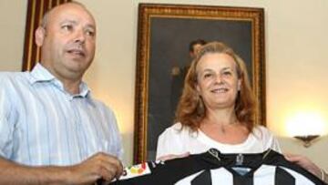 <b>MISMO PATROCINIO, NUEVA CAMISETA. </b>La Fundación Teatro Romano sigue fiel a un Cartagena que estrena elástica de la firma Kelme.