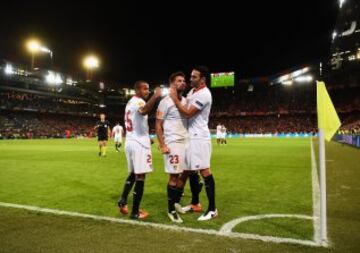 Coke adelantó al Sevilla. 1-2.