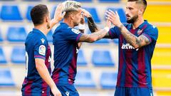 Levante y Girona plantean un cambio de porteros: Oier-Bounou