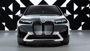 BMW presenta un coche que cambia de color su carrocería al pulsar un botón