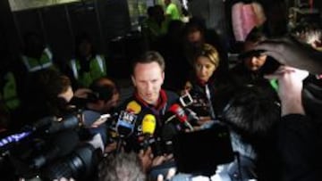 ENFADADO. Horner defiende que Red Bull respetó el reglamento y no está de acuerdo con la FIA.