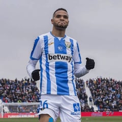 En Nesyri ficha por el Sevilla