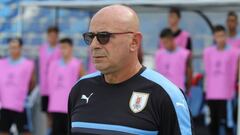 DT uruguayo avisa a la Roja: "Nosotros peleamos hasta el final"