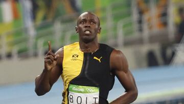 Usain Bolt celebra su victoria en la final de 100 mts.