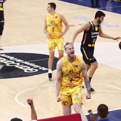 El Granca inicia la reconquista de Canarias