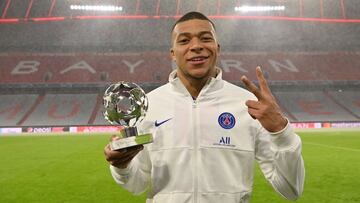 Mbapp&eacute;, en el Allianz Arena tras ganar el mi&eacute;rcoles al Bayern y ser elegido mejor jugador del partido. 