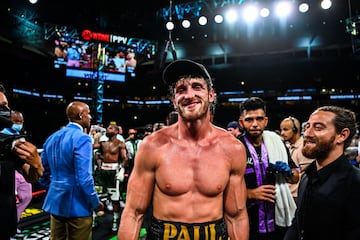 La pelea entre Mayweather y Logan Paul en imágenes