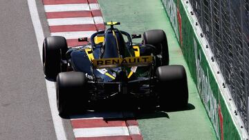 MONTREAL, QC - JUNE 09: Carlos Sainz of Spain driving the (55) Renault Sport Formula One Team RS18 on track during final practice for the Canadian Formula One Grand Prix at Circuit Gilles Villeneuve on June 9, 2018 in Montreal, Canada.   Charles Coates/Getty Images/AFP
 == FOR NEWSPAPERS, INTERNET, TELCOS &amp; TELEVISION USE ONLY ==