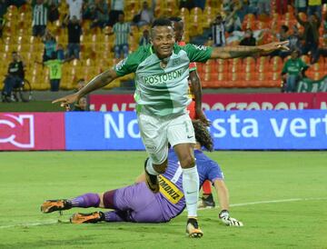 Atacante colombiano, en México jugó para Santos y Querétaro. En 2018 se unió a Atlético Nacional, donde suma tres goles en 12 partidos.