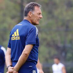 Russo: "Es un mercado de pases difícil, no es simple"