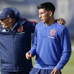 Arias olvida la línea de 3 y vuelve al sistema de Kudelka