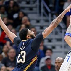 Davis (48+17+4) decide ante el mejor Doncic en ataque (34)