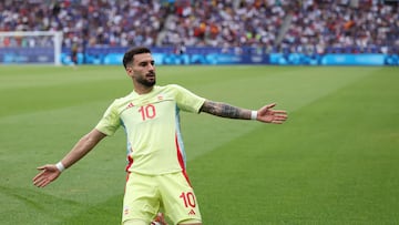 Alex Baena, tras marcar el tercer gol de España contra Francia.