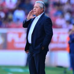 Vucetich, adelante en las preferencias para llegar a Chivas