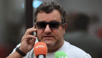 Raiola pide una alta comisi車n y provoca el adi車s de Donnarumma al Milan