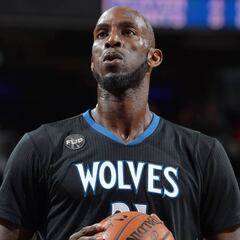Los Timberwolves, a la venta; Garnett, candidato a la compra