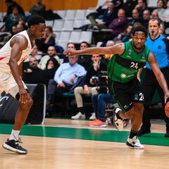 La Penya sufre hasta el final