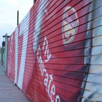 El nuevo mural de Alexis Sánchez, muestra la camiseta 17 que ocupa el ídolo de La Roja en el Arsenal.