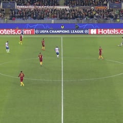 Muy cerca del Madrid y hace esto: el pase de Militao