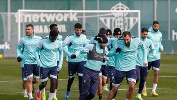 Los jugadores del Betis, en un entrenamiento.