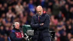 GLASGOW, SCOTLAND - MARCH 28: Luis de la Fuente, Head Coach of Spain, looks dejected during the UEFA EURO 2024 qualifying round group A match between Scotland and Spain at Hampden Park on March 28, 2023 in Glasgow, Scotland. (Photo by Stu Forster/Getty Images)