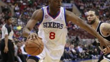 El jugador de los Philadelphia 76ers Damien Wilkins y su equipo jugarán en Barakaldo contra el Uxue Bilbao en octubre.