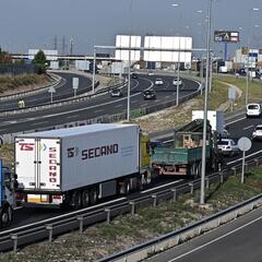 La DGT puede dar de baja coches que no circulan: ¿cuáles son, en qué casos y qué se puede hacer?