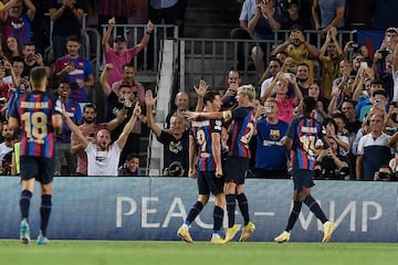 2-0. Robert Lewandowski celebra el segundo gol.