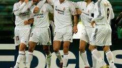 Beckham, Figo, Zidane, Ra&uacute;l y Ronaldo, celebrando un gol del Real Madrid.