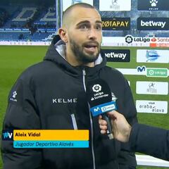 Palo de Aleix Vidal a Garitano: "Cuando tienes un jugador más, hay que hacer cambios ofensivos"