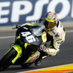 Bulega sale desde la pole a por el Mundial Junior Moto3