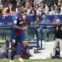 Levante: Paco López da el ‘ok’ a tres operaciones de futuro