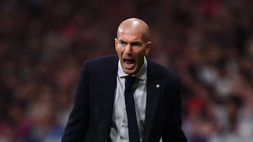 Zidane, durante un lance del derbi ante el Atl&eacute;tico disputado en el Metropolitano.