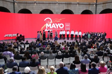Actuación de un grupo folklórico durante los actos del Día de la Comunidad de Madrid. 
