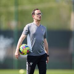 Etxeberria: “Tenemos una gran oportunidad en Anduva con nuestra gente”