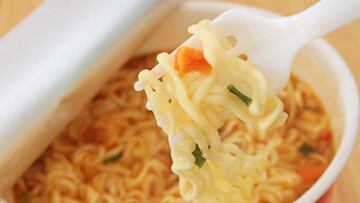 Afirman que el agua de los noodles es peligrosa y una prestigiosa nutricionista asiática interviene de urgencia: “Entonces los fideos son aún más peligrosos”