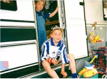 En 2005 comienza a jugar en el Odense Boldklub. Será aquí donde comienza a despuntar.