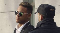 Spanish prosecutors target Neymar on corruption charge