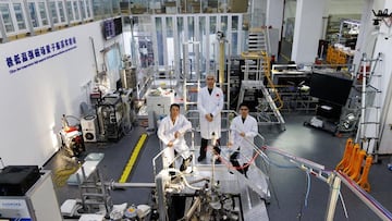 Científicos chinos construyen un imán 700.000 veces más potente que el campo magnético de la Tierra