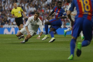 Posible penalti no pitado de Umtiti sobre Cristiano en el 2'