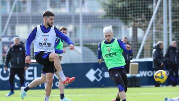 Bryan, a la derecha, entrenando junto a Iker Muñoz.