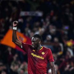 Manchester United and Paris Saint-Germain interested in AS Roma striker Tammy Abraham