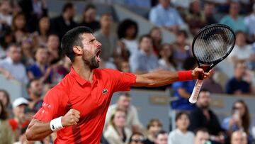 Novak Djokovic, en su partido contra Filip Misolic en Roland Garros.
