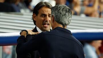 Soccer Football - Champions League - Group D - Real Sociedad v Inter Milan - Reale Arena, San Sebastian, Spain - September 20, 2023 Inter Milan coach Simone Inzaghi and Real Sociedad coach Imanol Alguacil before the match REUTERS/Vincent West