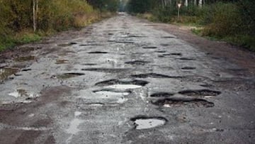 Imagen de una de las carreteras por las que el pelotón tuvo que rodar durante la segunda etapa del Tour de Valonia.