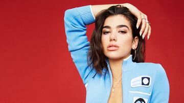 Dua Lipa, demandada por publicar en Instagram una imagen de ella misma