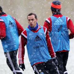 Ganas de salir de Marcelo Díaz causan molestia en Hamburgo