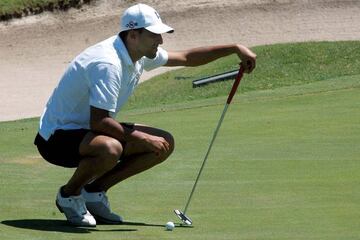 Ricardo Martins, jugando al golf.